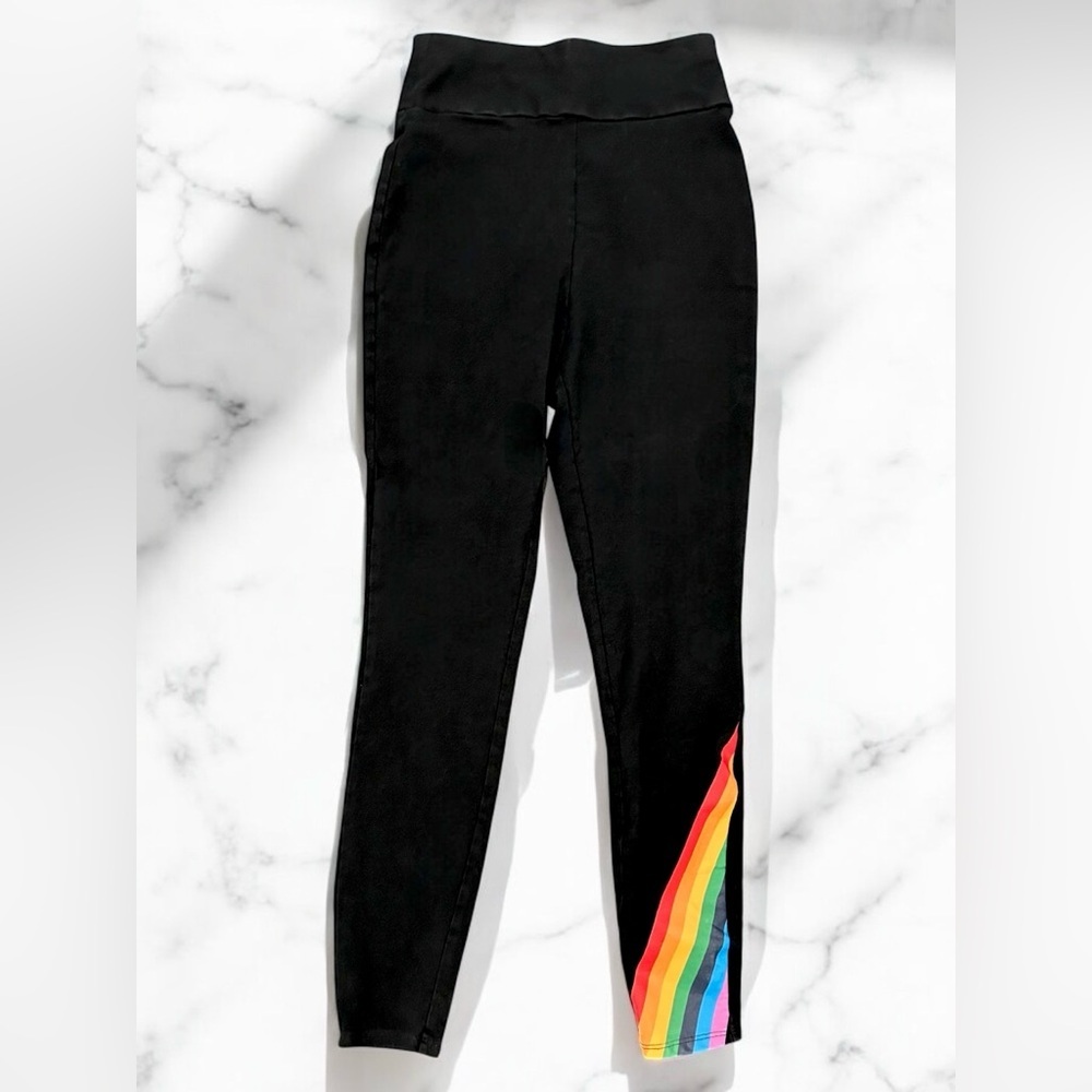 🌈 Black Rainbow Stripe High Rise Stretch Leggings